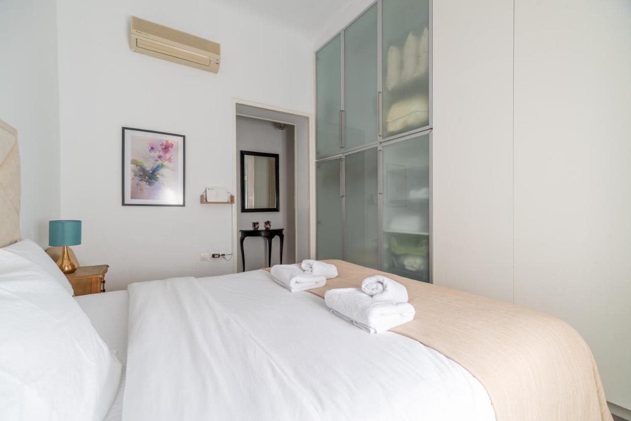 Apollonas Luxurious Apartments Athena Bagian luar foto