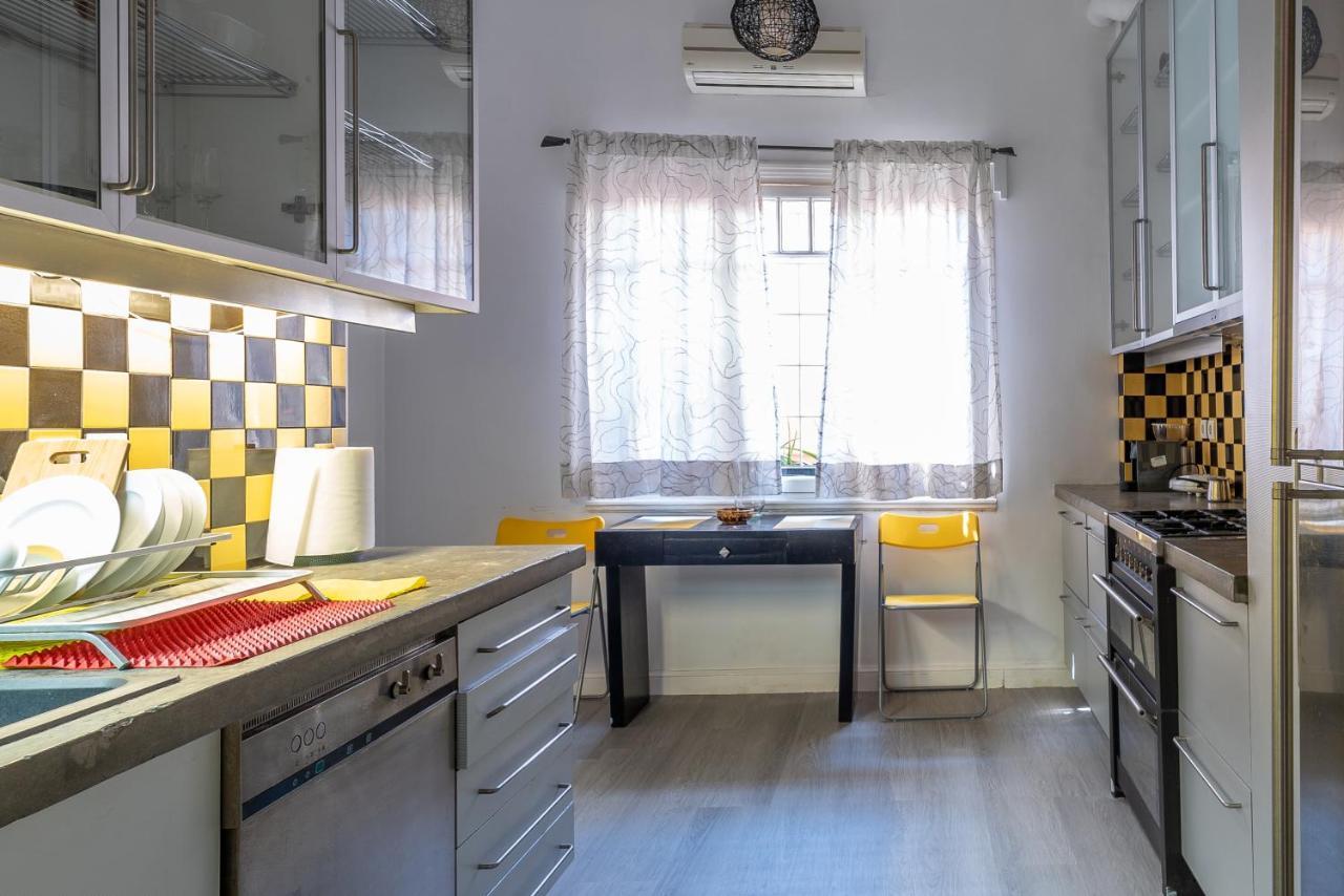 Apollonas Luxurious Apartments Athena Bagian luar foto